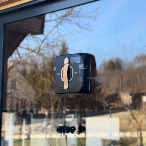 Robot do mycia okien COBBO Q6 + Płyn do robotów do mycia okien 1000ml