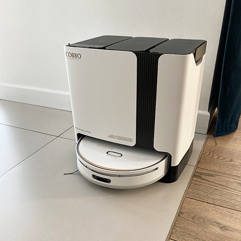 Robot odkurzająco-mopujący COBBO PRO 28 3D ULTRA + Płyn do robotów sprzątających ze stacją samoczyszczącą 1000ml