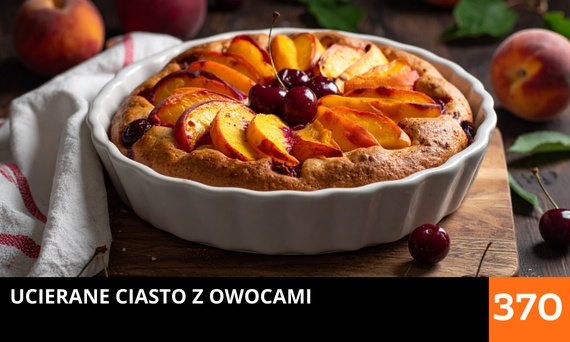 Ucierane ciasto z owocami
